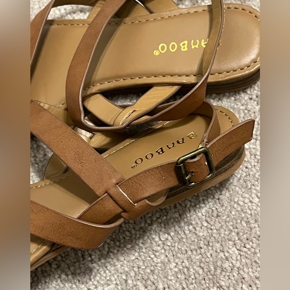 BAMBOO brown sandals. Size 8. Excellent used condition - Picture 3 of 6